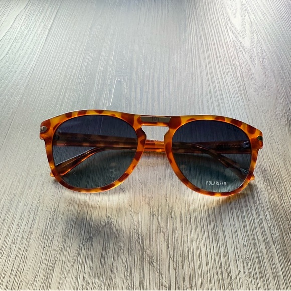 quay australia slicked back brown tortoise round polarized retro sunglasses NEW